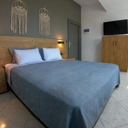 Sea View Apartment Grek Nea 3 Nea Roda Exterior foto